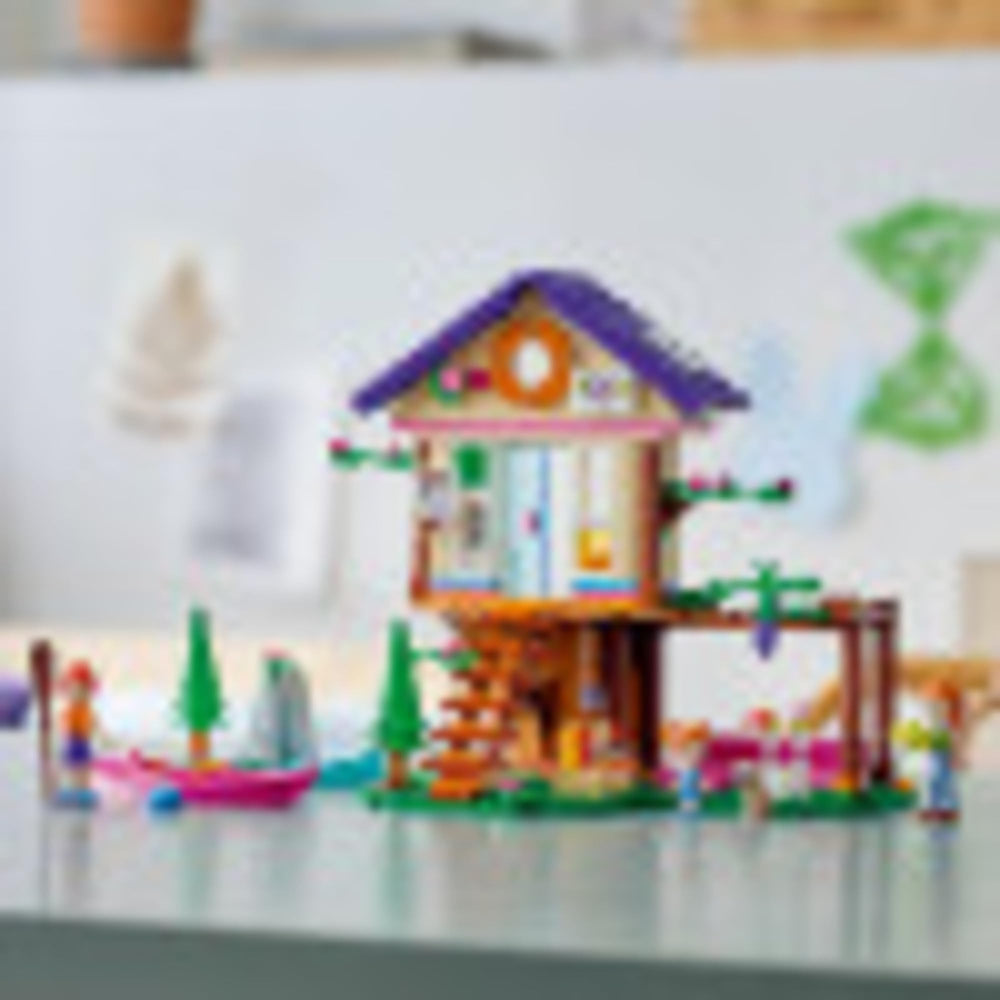 LEGO Friends raccoon figure to spark wildlife-themed play.