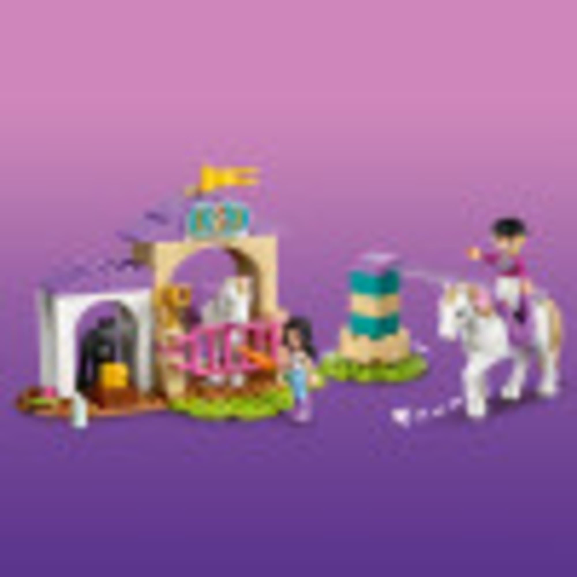 LEGO Friends starter bricks base helps quick builds and shared play.