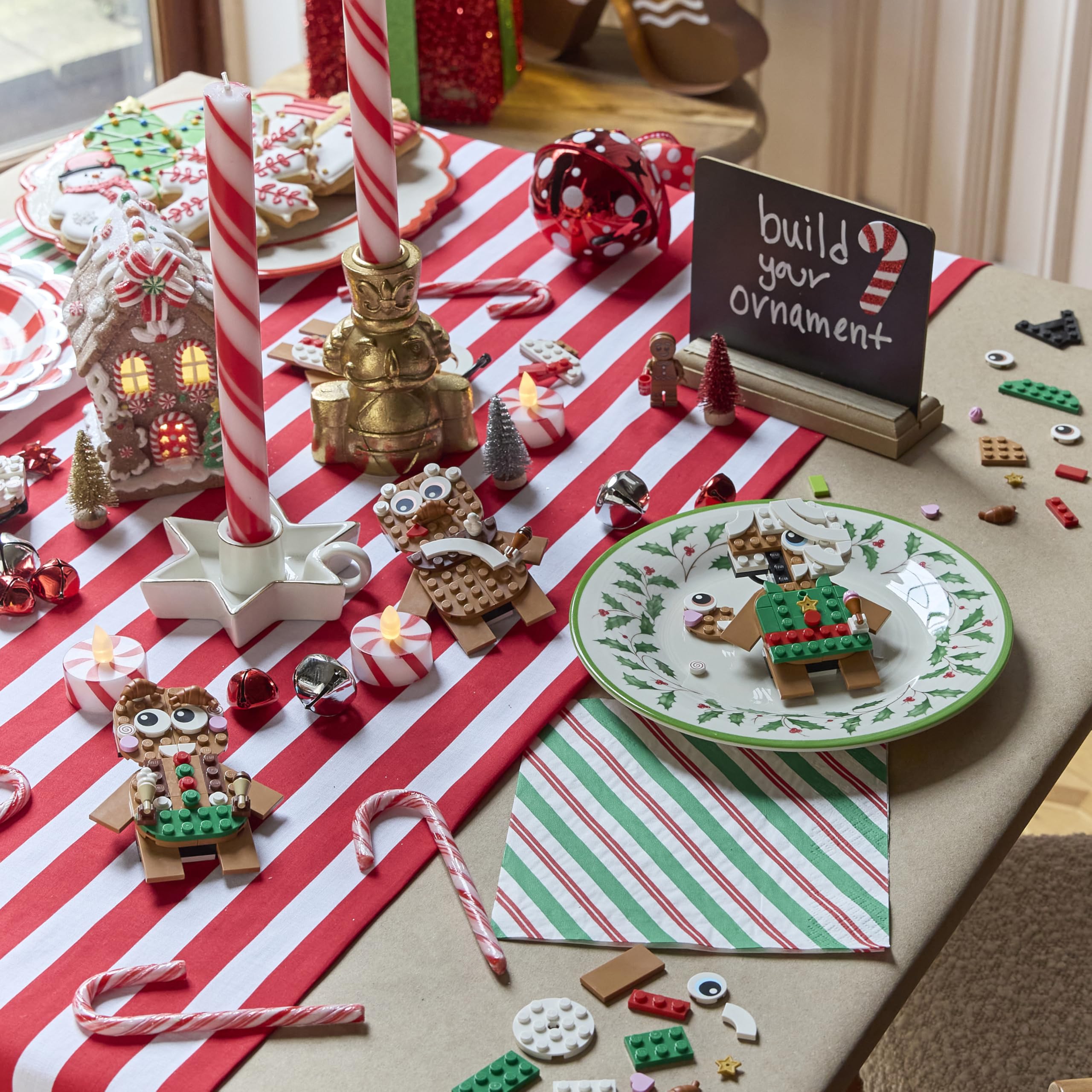LEGO Gingerbread Ornaments: collection on display enhances holiday decor