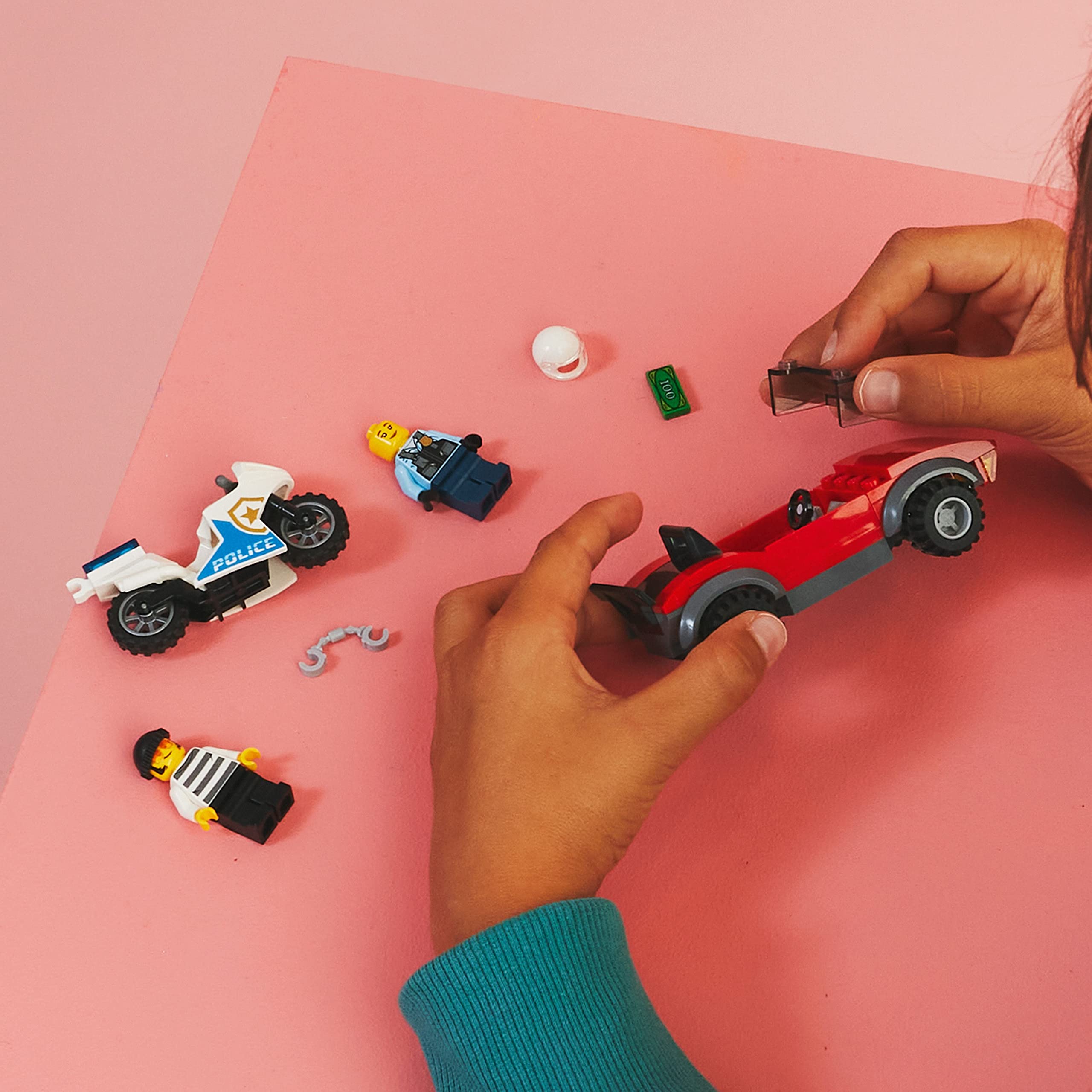 LEGO Handcuffs accessory image enhances pretend law enforcement moments
