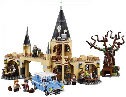 LEGO Harry Potter Hogwarts castle model image, ideal for display and imaginative scenes.