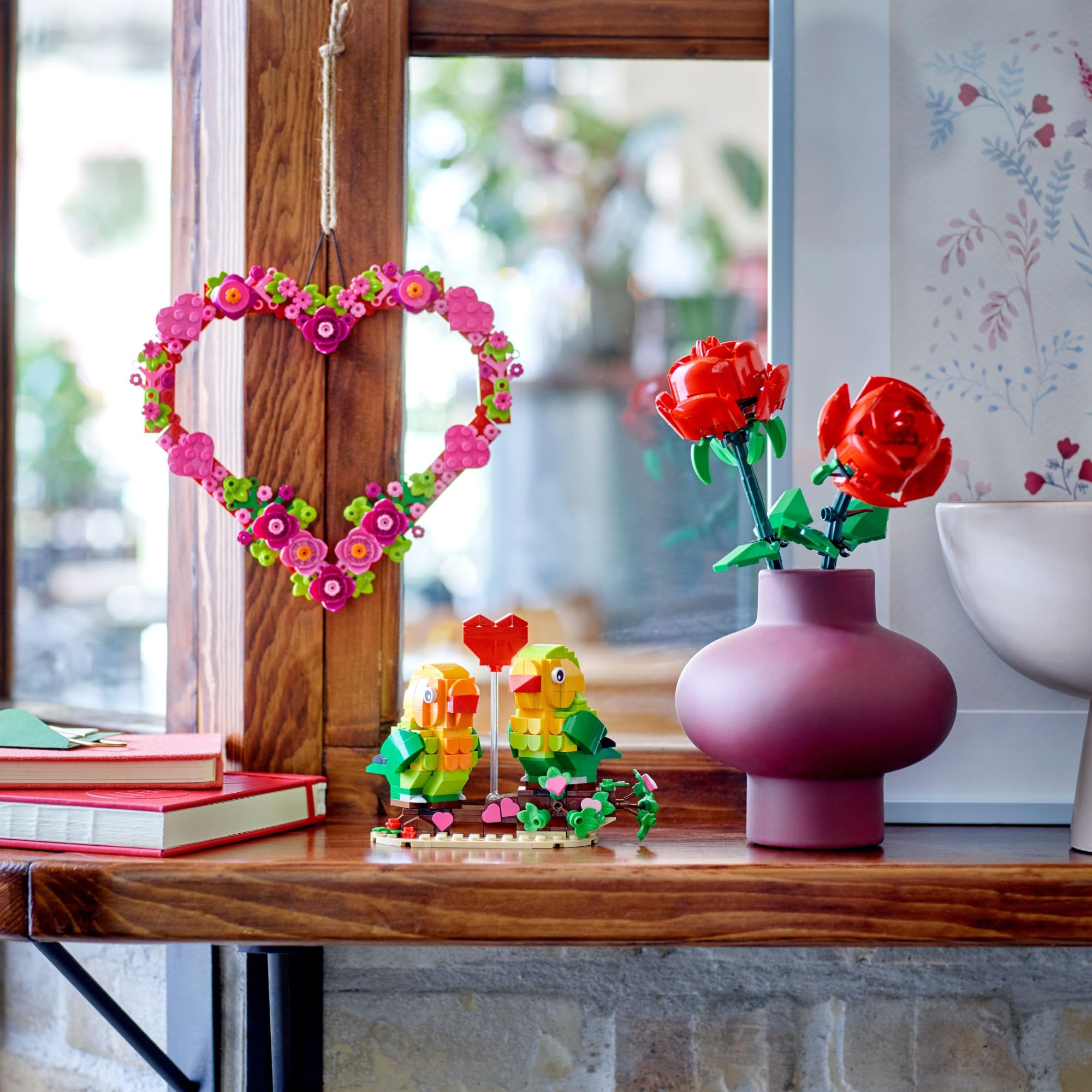 LEGO Heart Ornament packaging shows two inspirational images