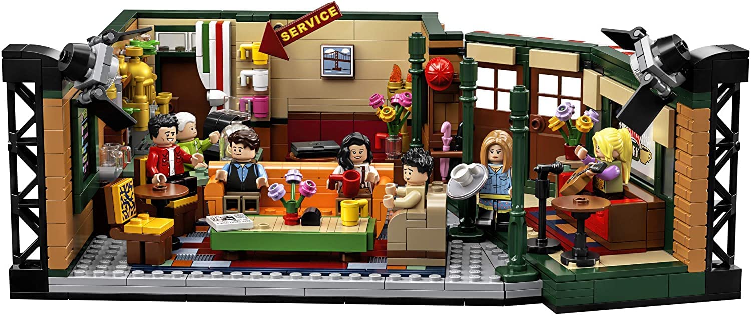 LEGO Ideas Central Perk stage with Phoebe guitar enables playful scene recreation.