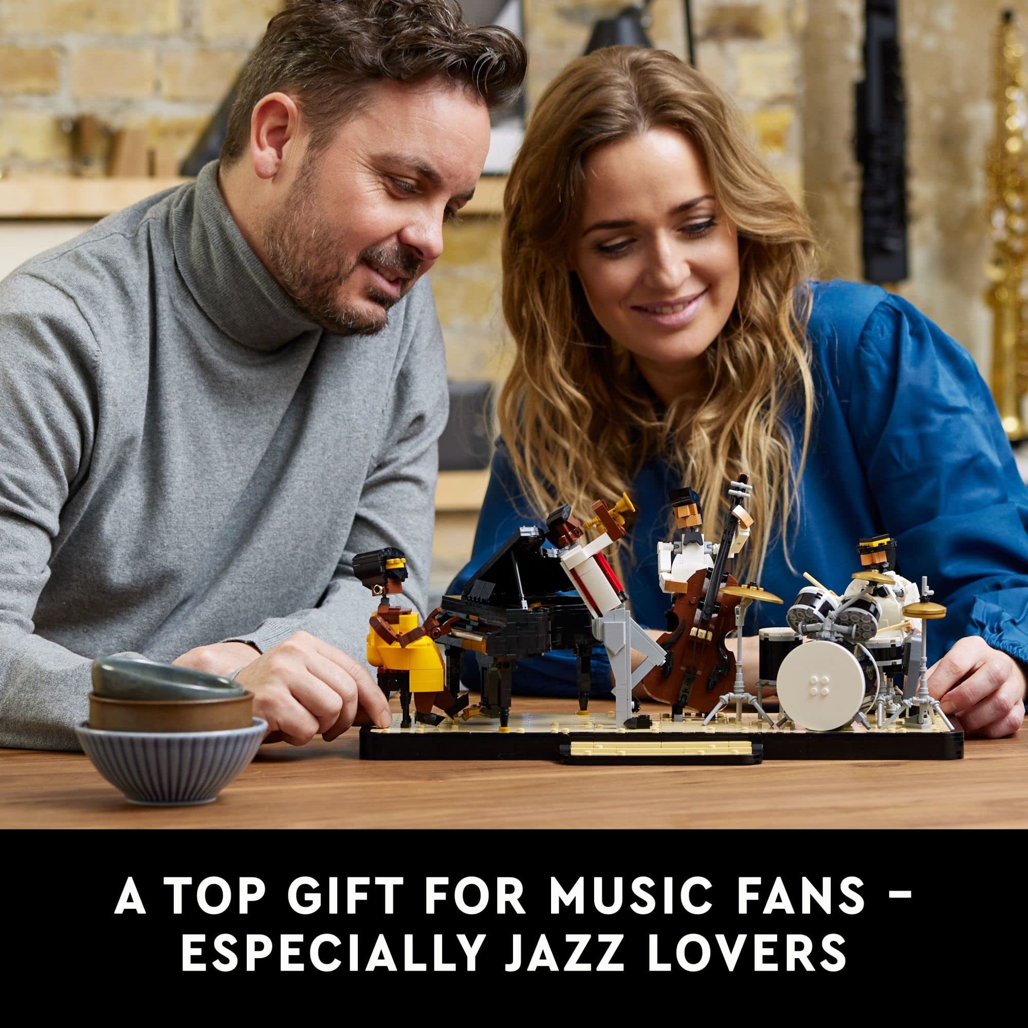 LEGO Ideas Jazz Quartet drum kit setup provides a bold visual for shelves or desks.