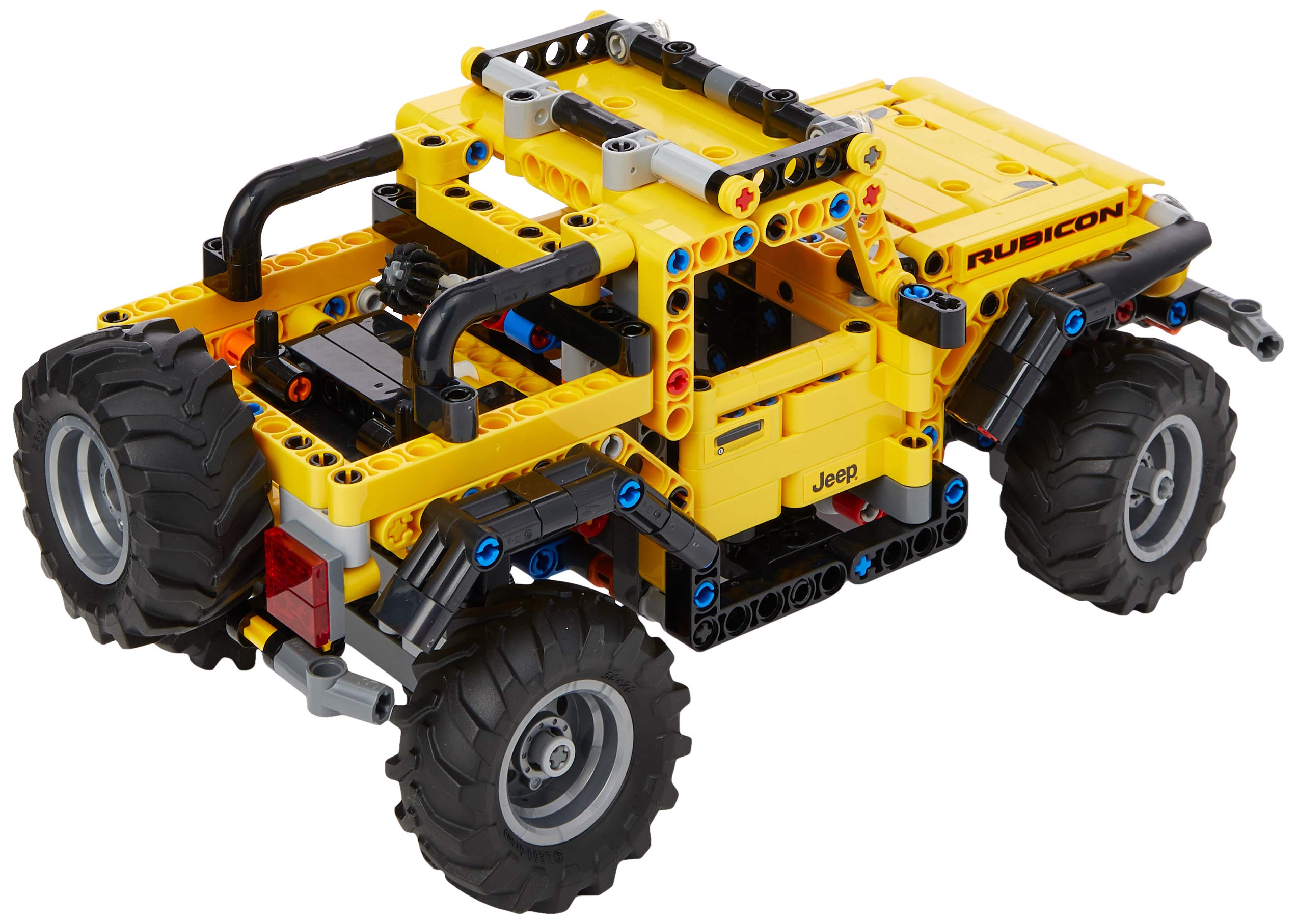 LEGO Jeep Wrangler 42122 opening doors and hood invites interactive storytelling.