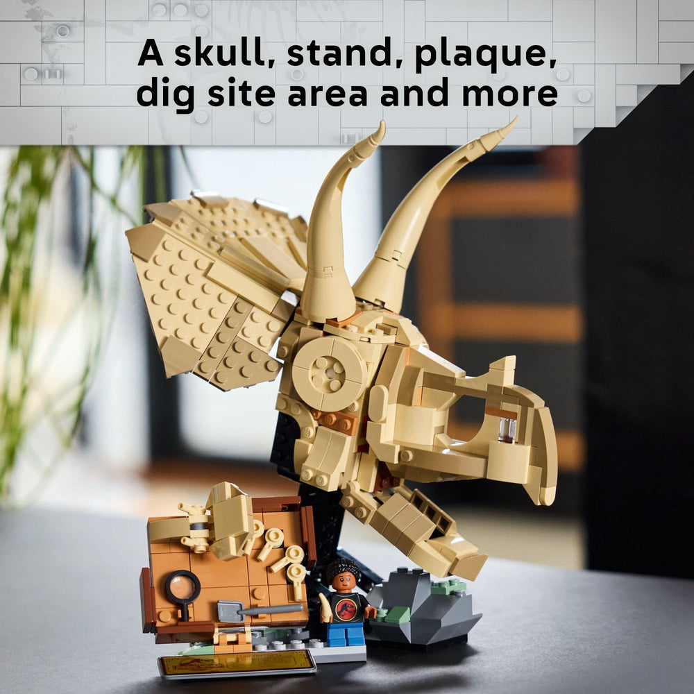 LEGO Jurassic World amber piece with encased mosquito adds authentic fossil detail.