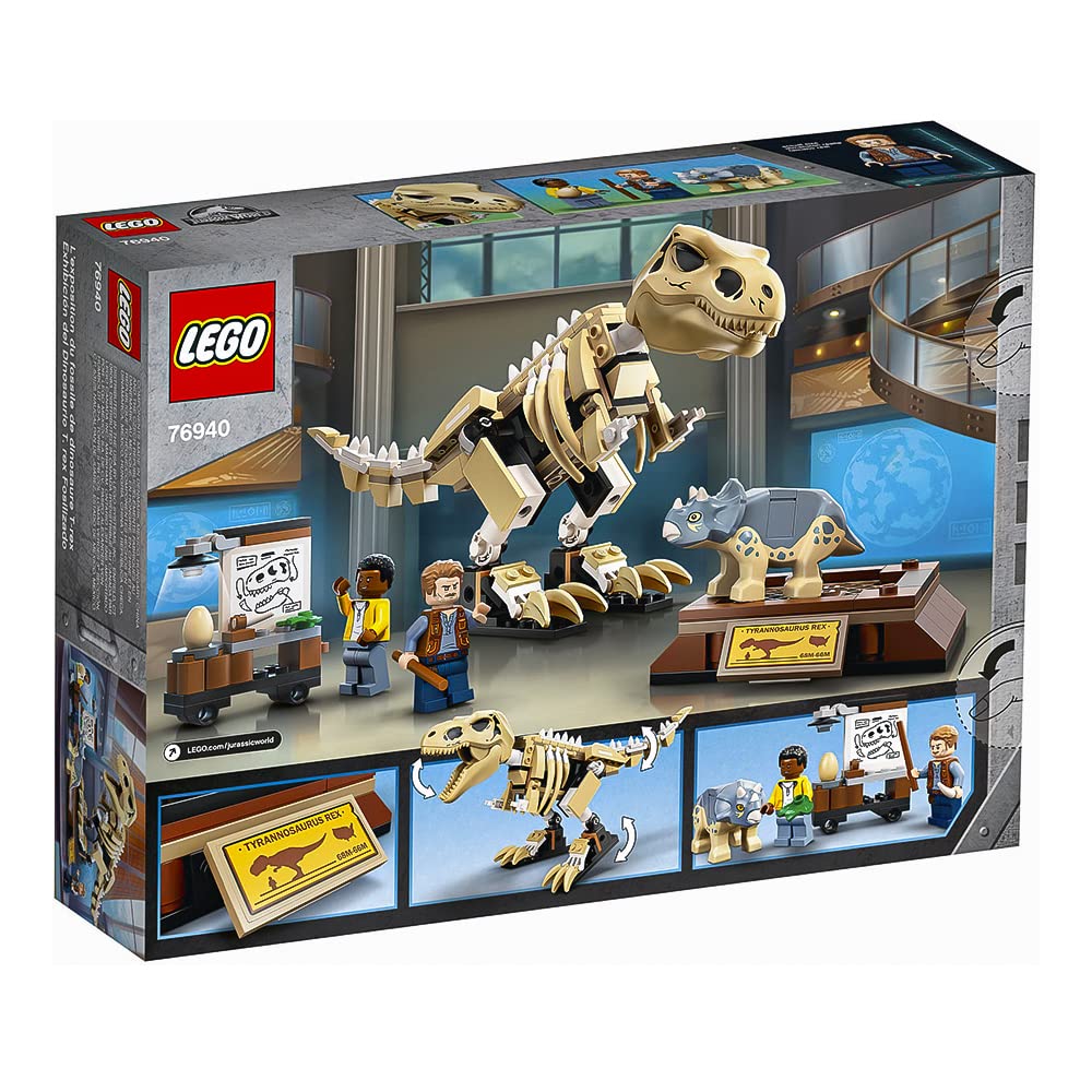 Dinosaur egg, teeth fossil, and leaf accessories in LEGO Jurassic World 76940