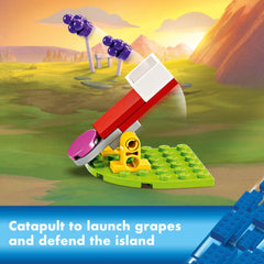 LEGO Knuckles’ quarters workout area supports dynamic storytelling.