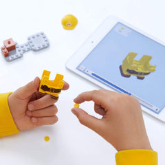 Starter Course compatibility scene with LEGO Mario and expansion packs