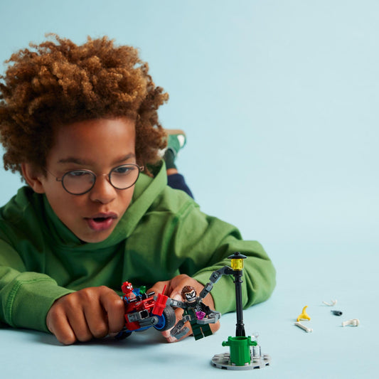 LEGO Doc Ock with long tentacles for flexible action poses.
