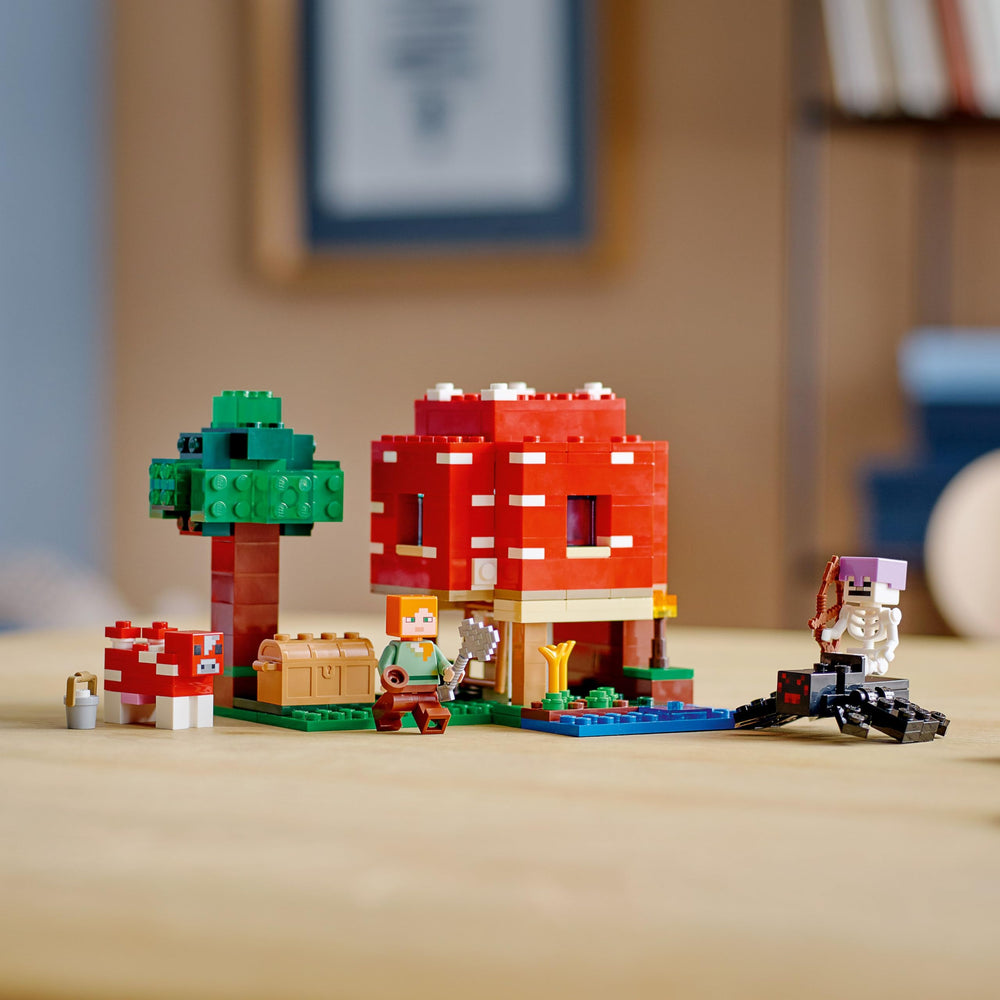 LEGO Minecraft Assembly pieces arranged for versatile builds and reconfigurable layouts.