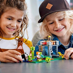 LEGO Minecraft Bamboo Collection image demonstrates snack-friendly scenery for pandas