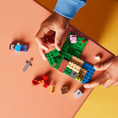 LEGO Minecraft The Creeper Ambush—baby chicken minifigure for playful farm scenes.