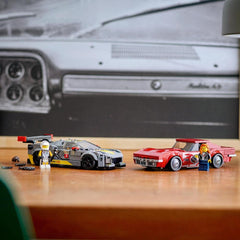 LEGO Speed Champions Corvette C8.R minifigures and race gear