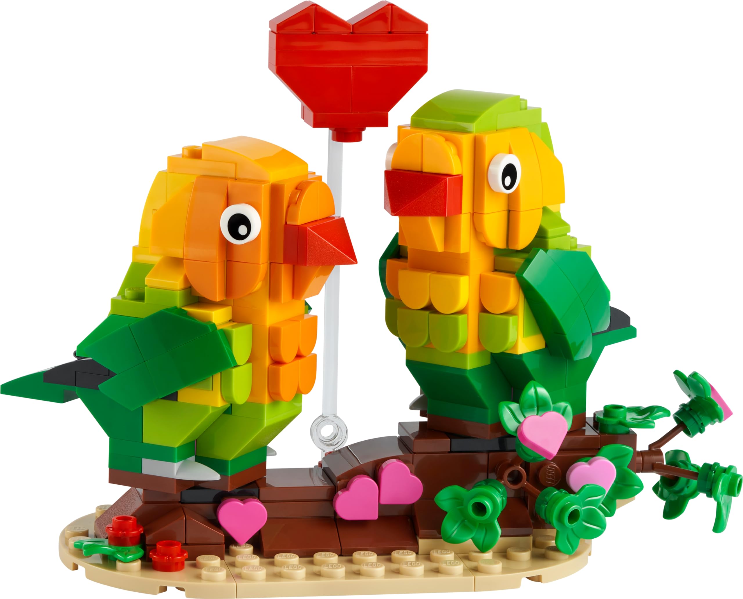 LEGO Valentine Lovebirds packaging and instructions, simple assembly for gifting.