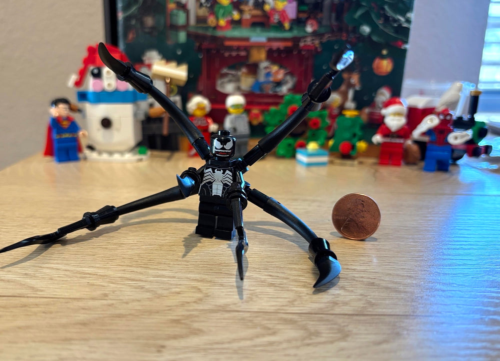 Venom black blades detail enhancing dynamic LEGO battles