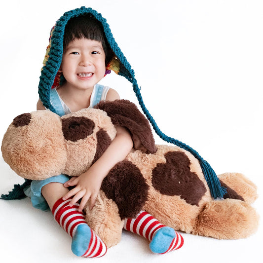 LELELONG 30-inch plush fur close-up highlighting soft, safe materials and inviting texture.