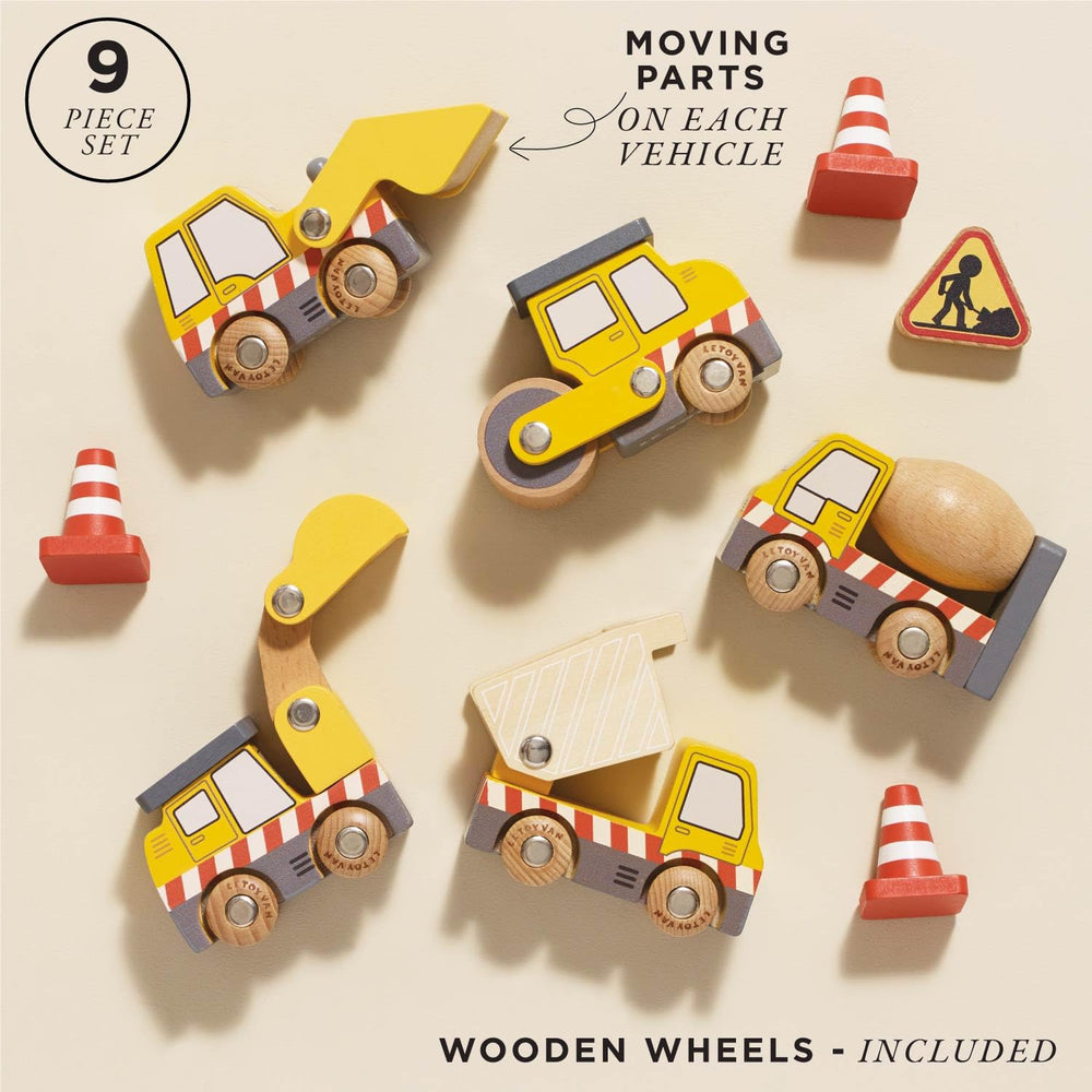 Le Toy Van construction scoop for interactive pretend scooping.