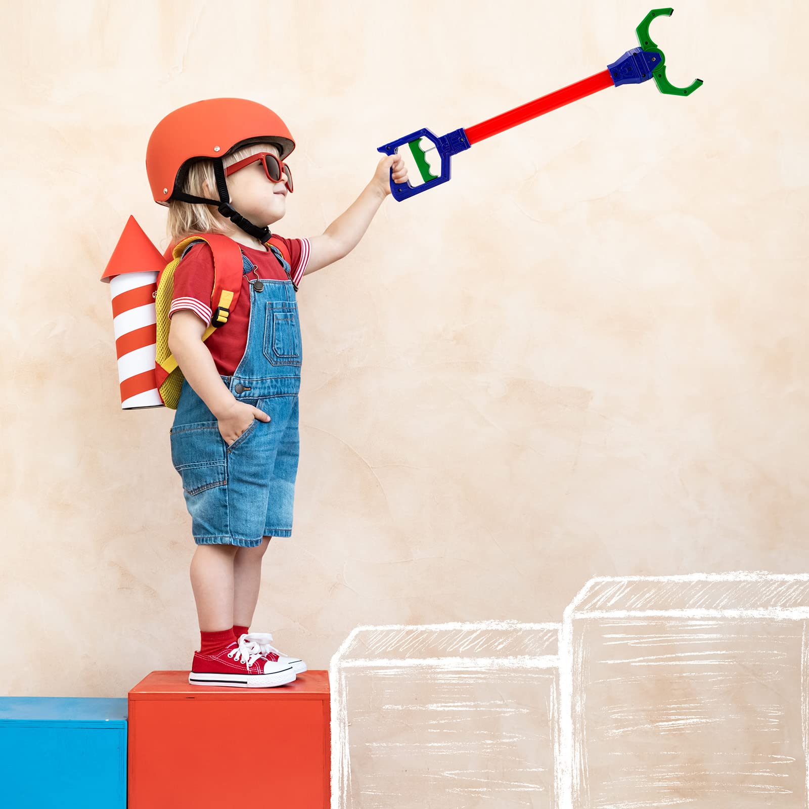 Lewtemi indoor-outdoor grabber for tidyups of small items.