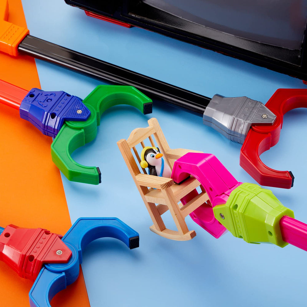Lewtemi pull-grip system keeps items secure during pickup sessions.