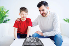 Lexibook Chessman Elite two-players mode enables family games.
