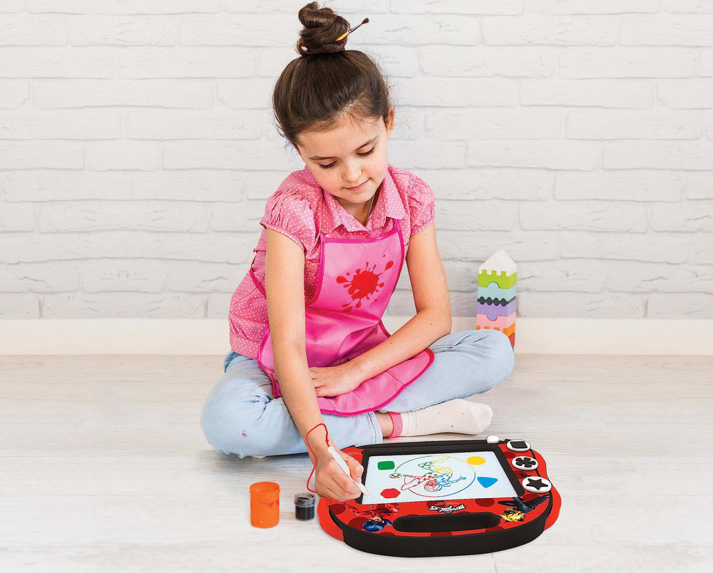 LEXiBOOK ergonomic handle ensures easy grip during play