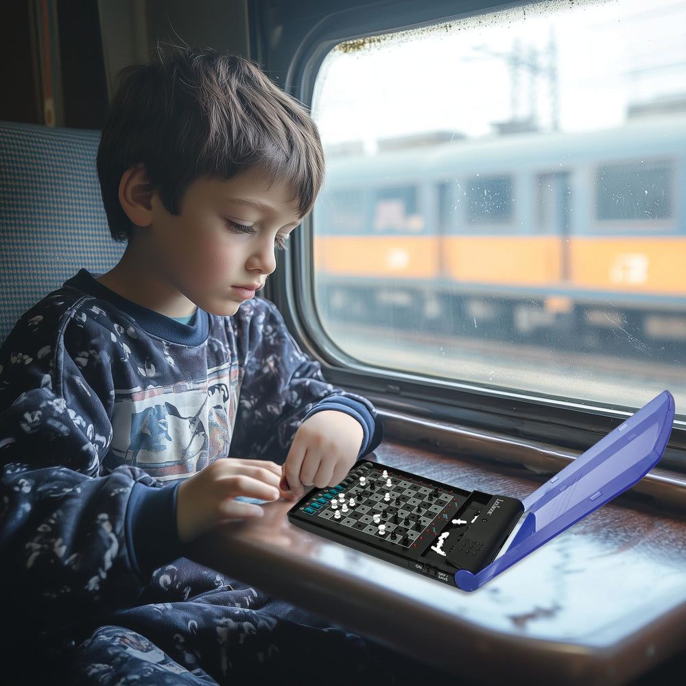Lexibook travel chess set demonstrating move memory for easy resumption.