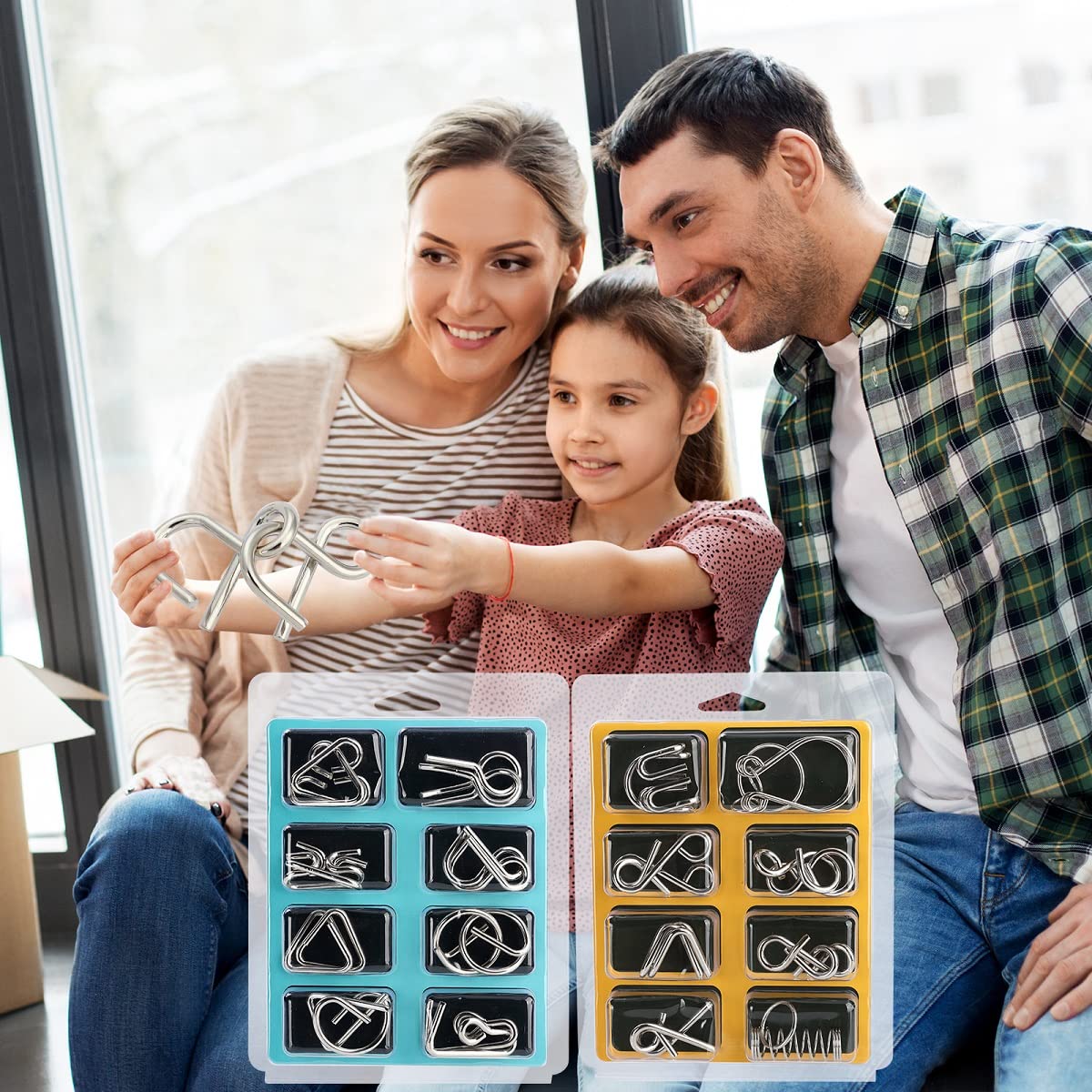 LEZHI IQ Toys enhances finger dexterity and concentration through play