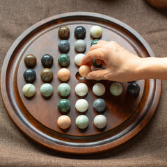 Lingle Deluxe solo-play setup shows convenient, distraction-free gaming.