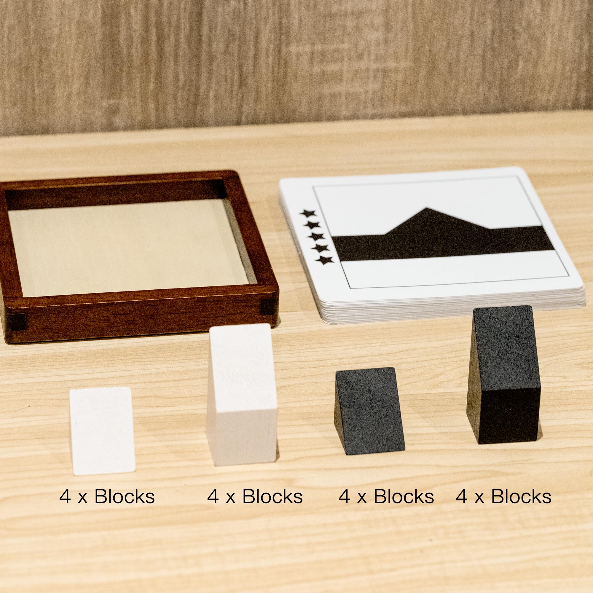 Lingle double-sided challenge cards enable varied brain teaser levels.