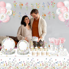 LINHAXM latex balloons in five styles elevate the party design.