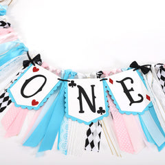 LINLULU blue theme complements Alice in Wonderland party palettes.