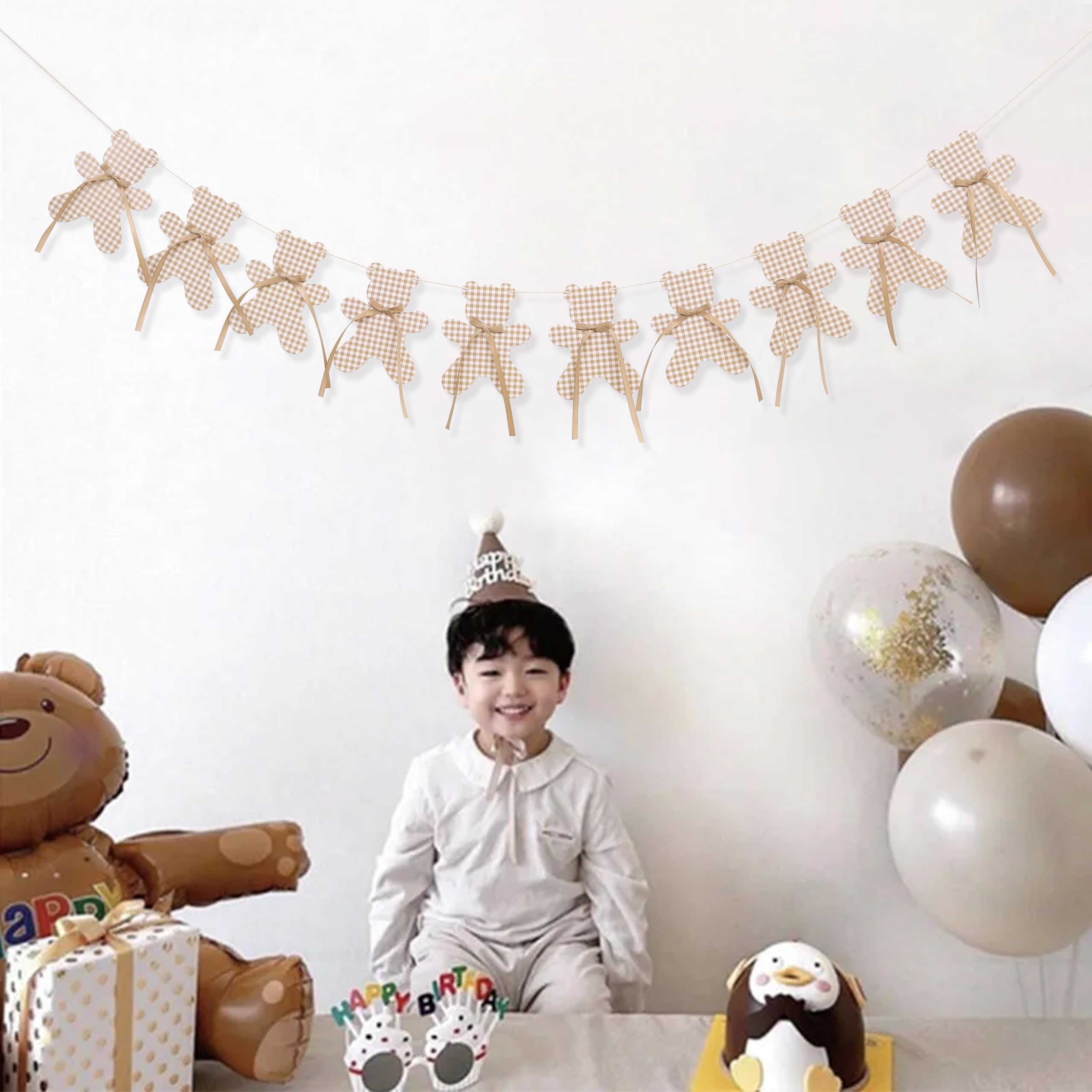LINLULU premium cardstock construction provides durable party décor.