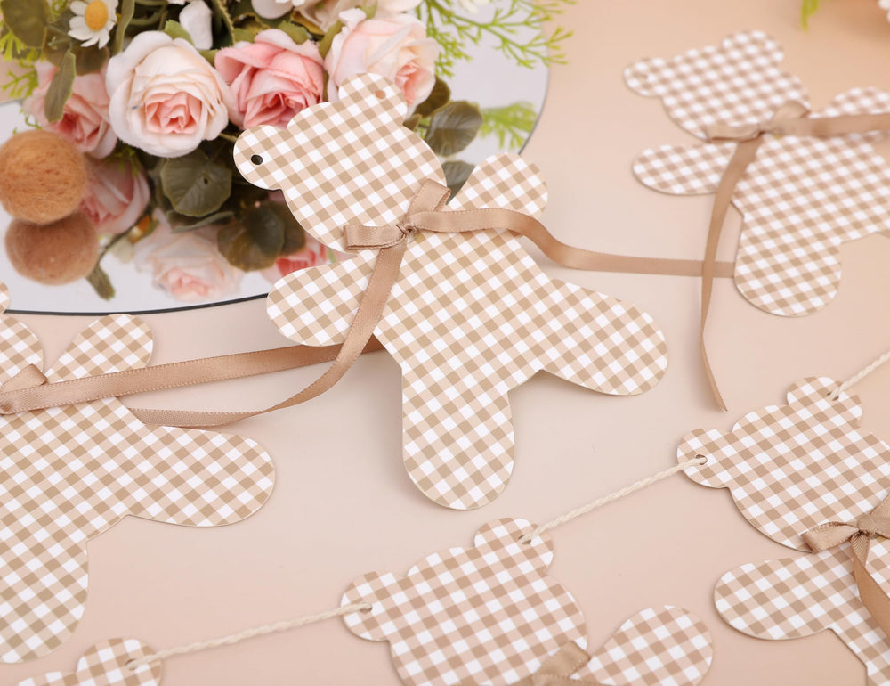 LINLULU multi-use garland creates photo-worthy party vibes.