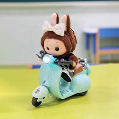 Liotww decorative figure brightens desks, shelves, and anime rooms