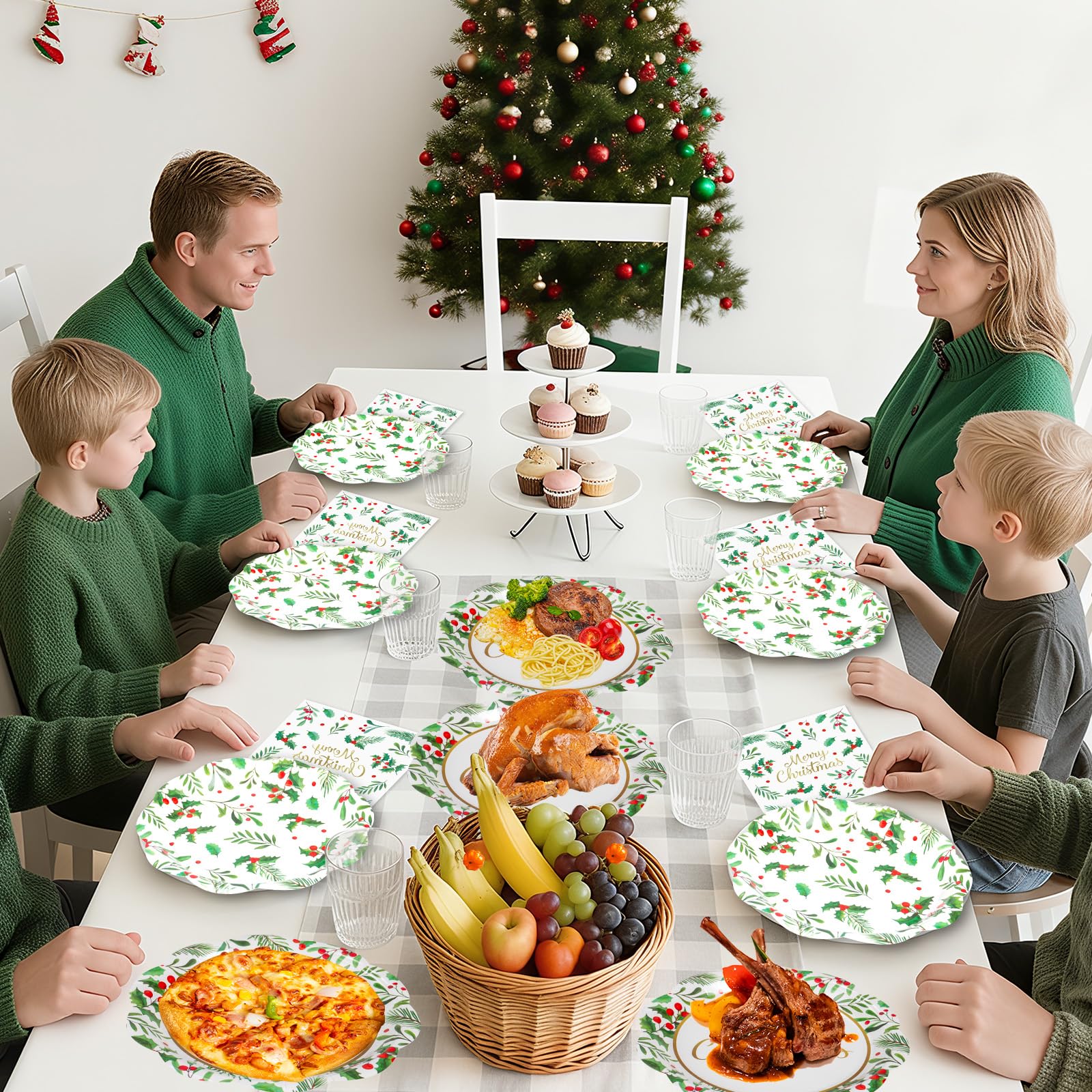 Litmitfu disposable Christmas tableware simplifies after-party cleanup.