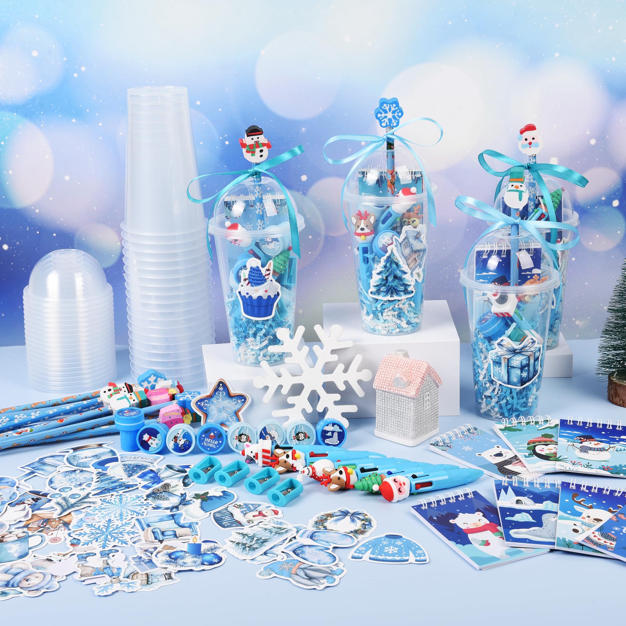 LiYiQ reusable plastic cups with lids simplify gift packaging.