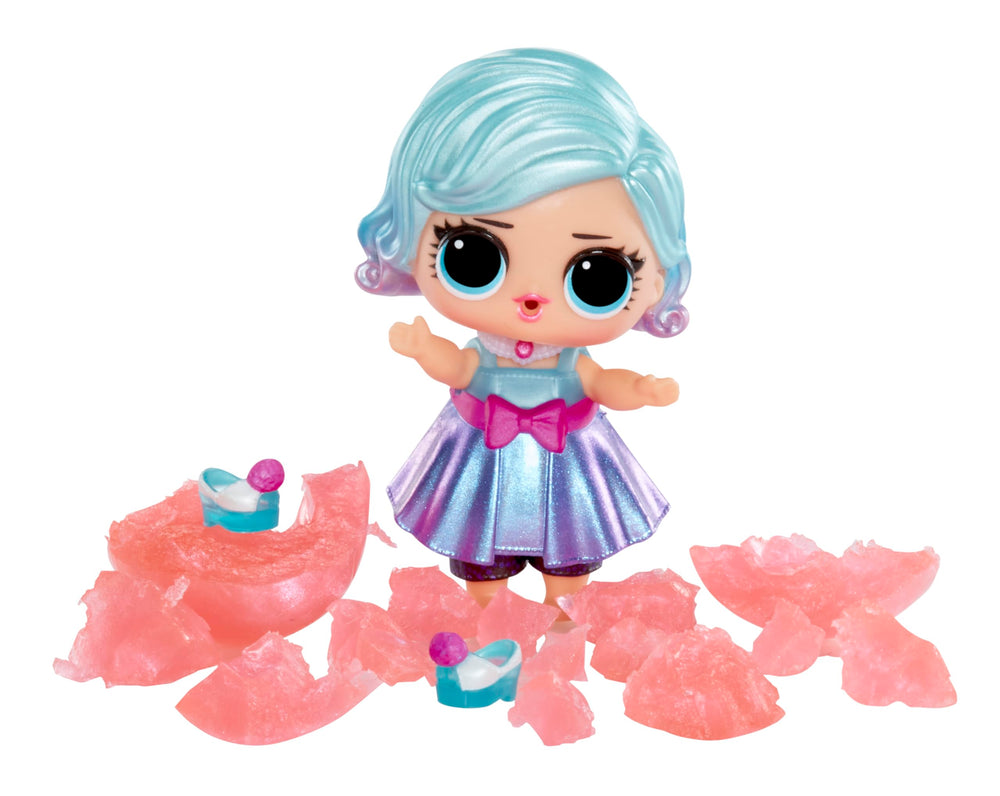 L.O.L. Surprise! Big Party confetti and beads add sensory excitement