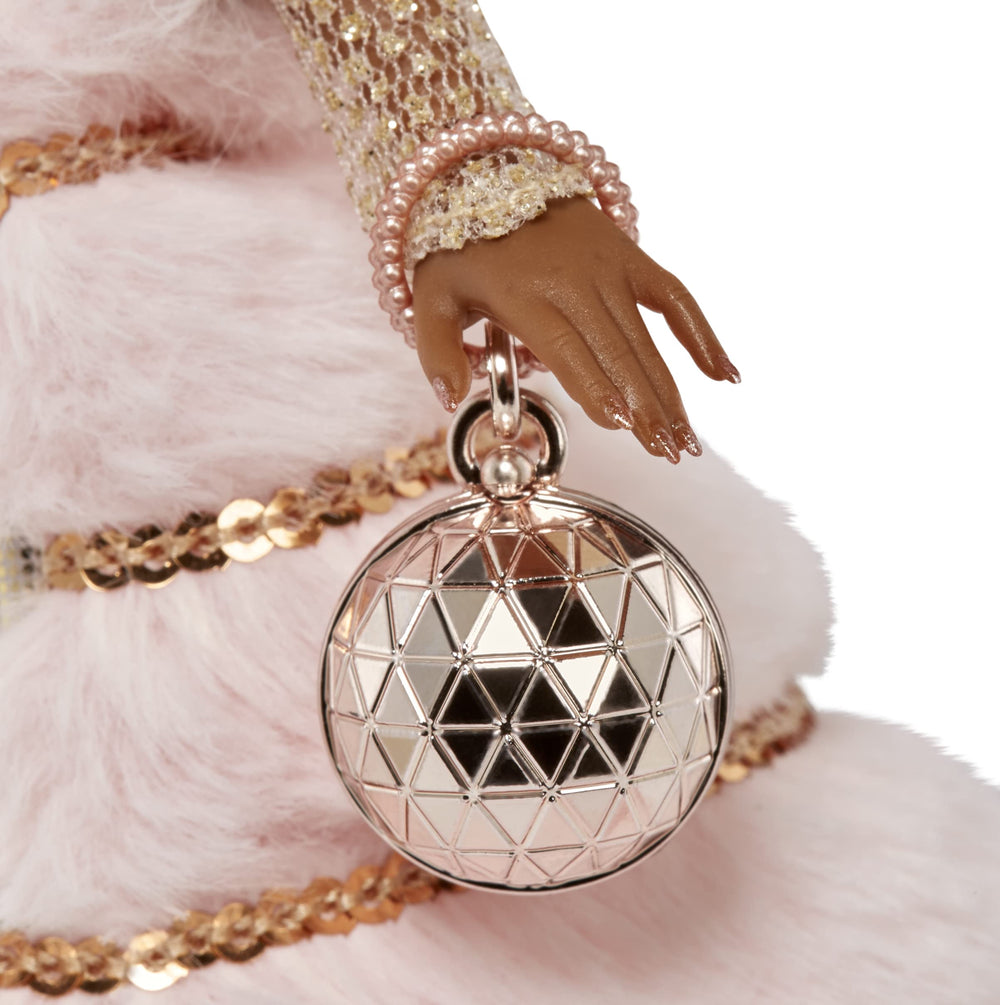 LOL Surprise Holiday OMG 2021 packaging elevates giftable presentation.