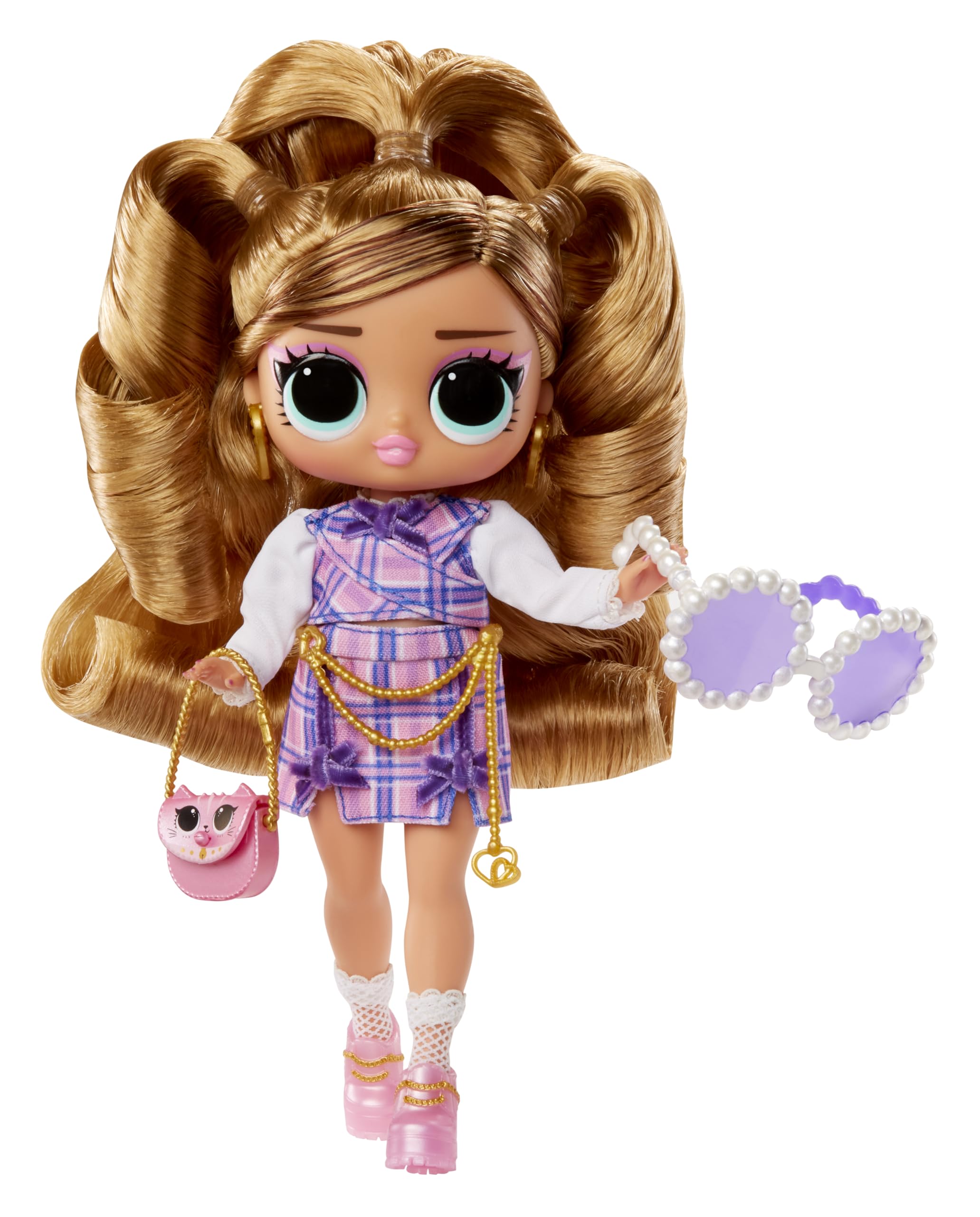 Accessories set for LOL Surprise Tweens dolls, including shoes and hairbrush