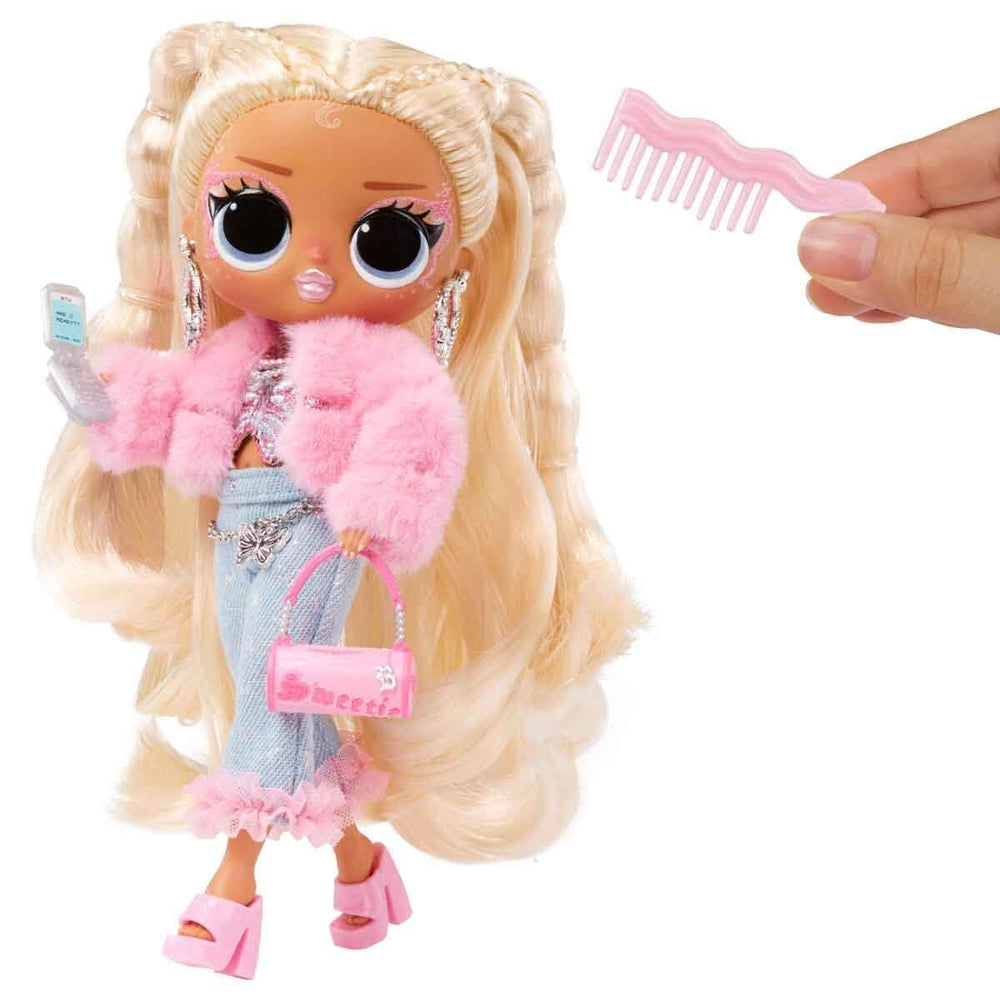 Olivia Flutter accessory set with butterfly theme for dress-up and storytelling