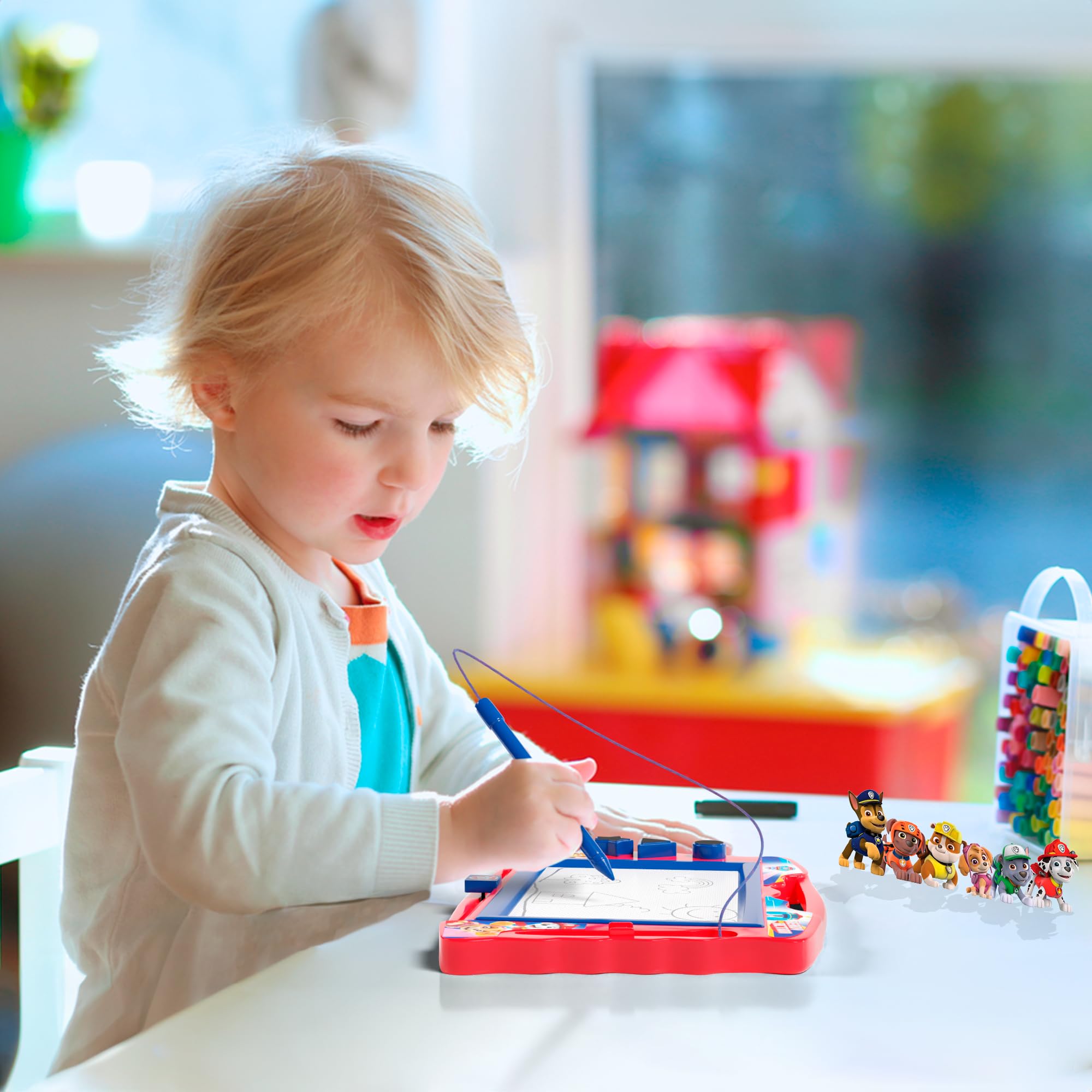 Lollipop easy-erase slide quickly resets the board for new creations.