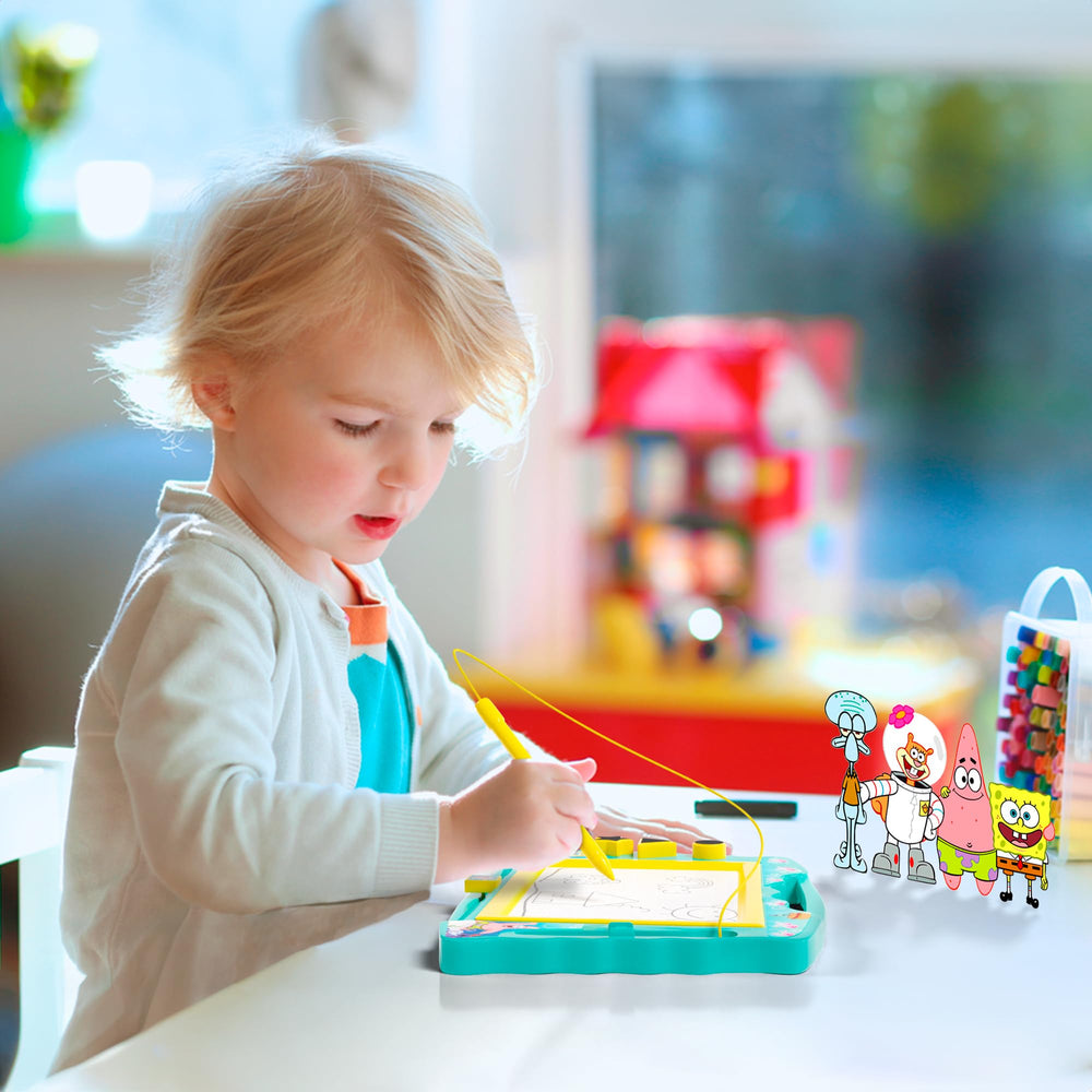 Lollipop portable drawing board keeps art ready for travel