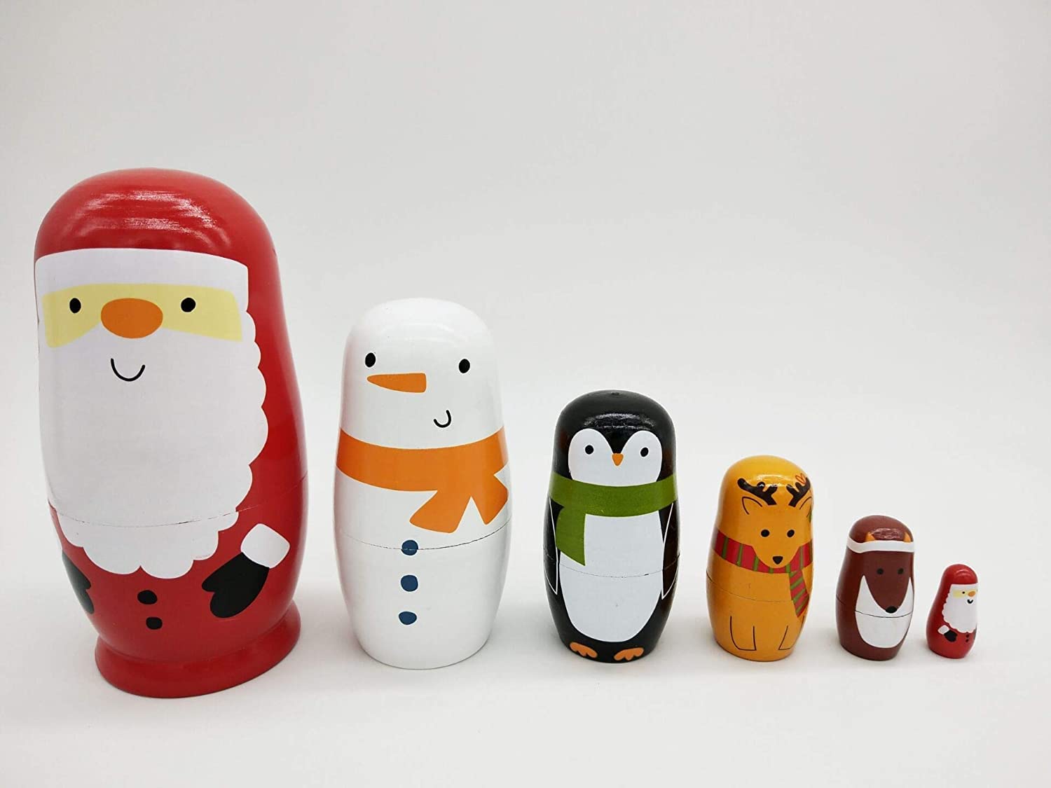 Lorveelo nesting dolls open to store small treasures.