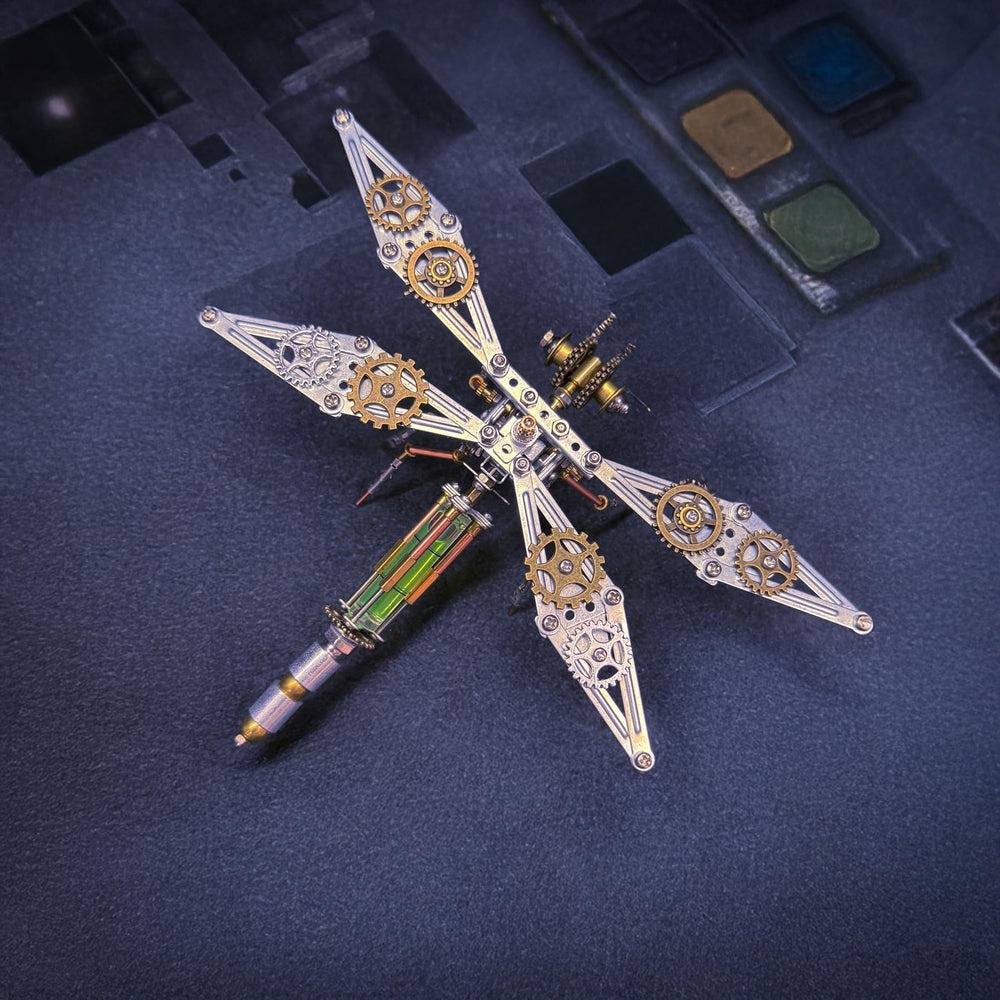 Lovewenying dragonfly model on display offers tactile enjoyment for science and art lovers