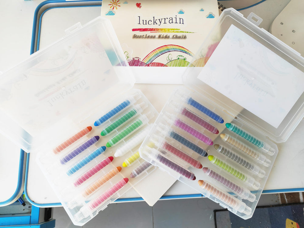 Luckyrain chalk gift set sparks creativity in children.