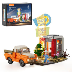 Lumibricks City Sunset Stopover lighting enhances nostalgic roadside display with warm retro glow.
