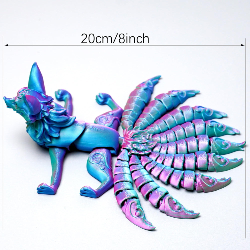 LUYUCUBE nine-tailed fox model with articulated joints enables dynamic display.