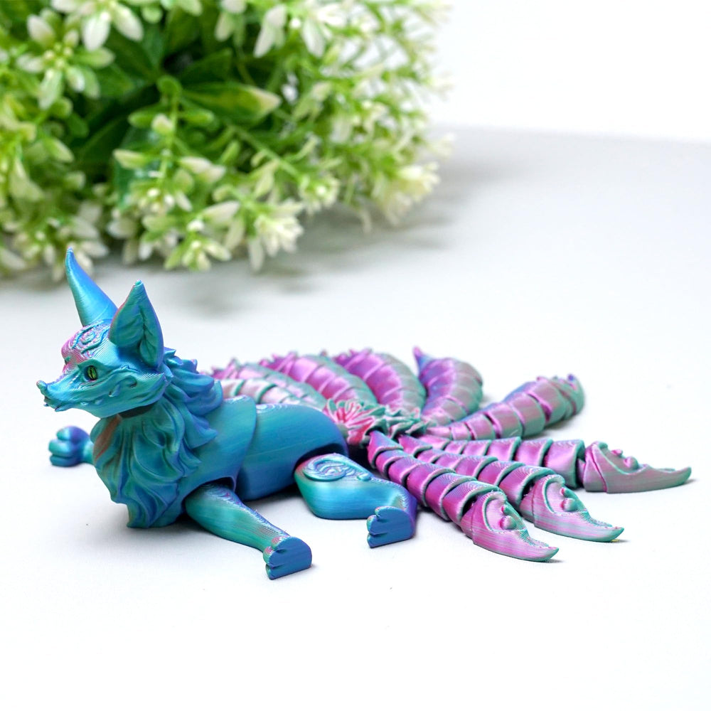 LUYUCUBE nine-tailed fox model suited for office desk display.