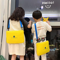 Lycnufrewolf design includes secure zipper closure for travel.